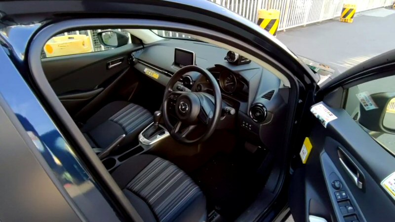 Mazda2 Dj系デミオ情報追記 運転のしやすさ 1 3l 1 5lエンジン加速性能 乗り心地 室内の広さをチェック 車情報車大好き